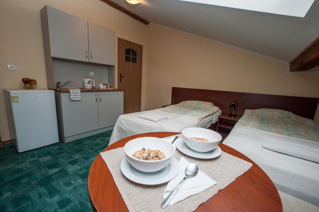 Parada Pensjon Guest House Poznan Room photo
